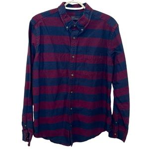 Men’s GAP Dark Blue And Red Plaid Long Sleeve Collared Button Down Shirt. Size L